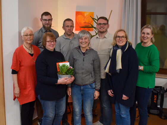 Vorstand 2024 und ehemalige Vorsitzende Bärbel Kruel